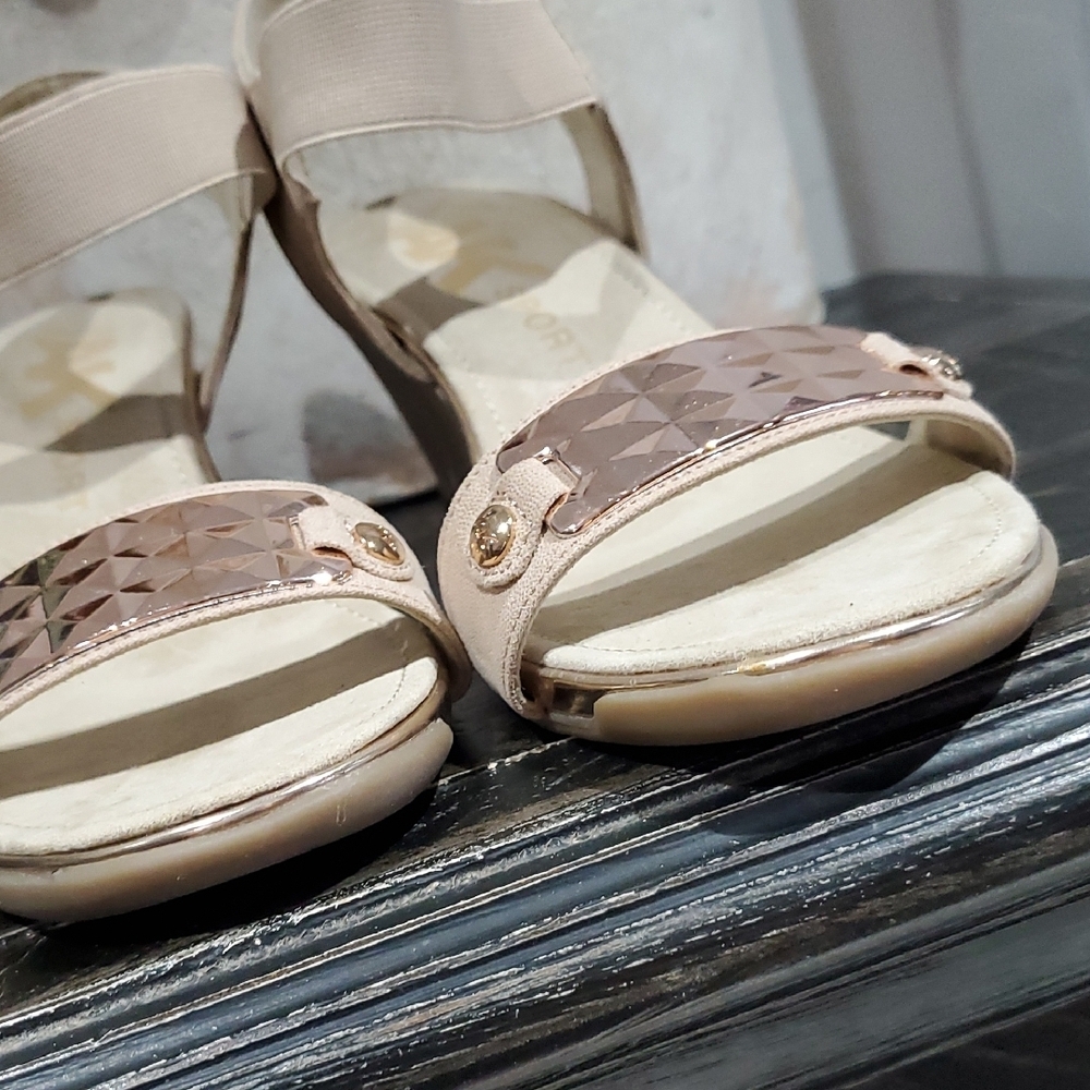 Anne Klein Beige Wedge Sandals AK Sport Athleisure Comfort Playcay Resort Casual - Picture 6 of 12